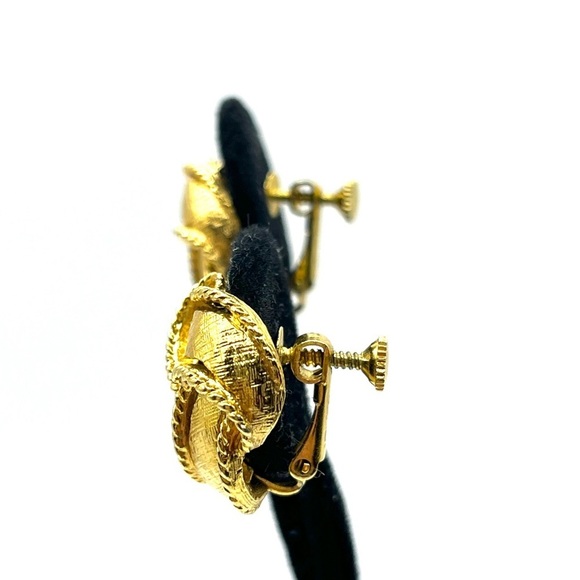 Napier Gold Tone Love Knot Earrings Signed  Clip on Earrings - Picture 4 of 12